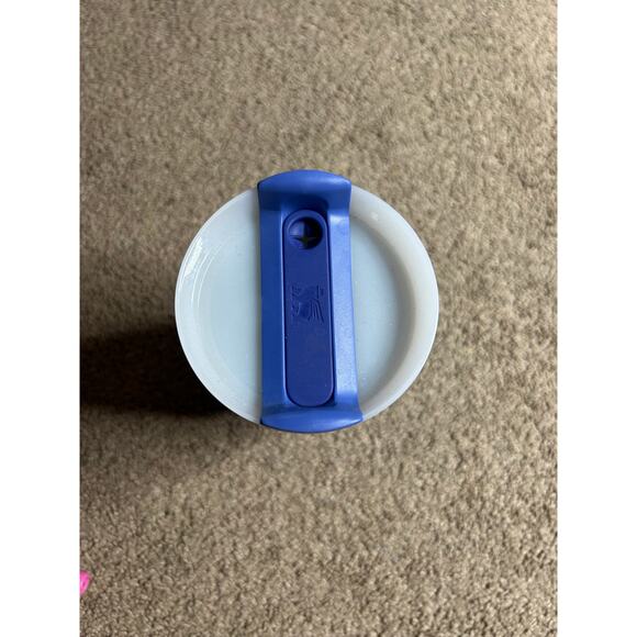 Stanley The Quencher H2.0 Flowstate Tumbler 20oz In The Color Iris No Straw - Picture 5 of 6